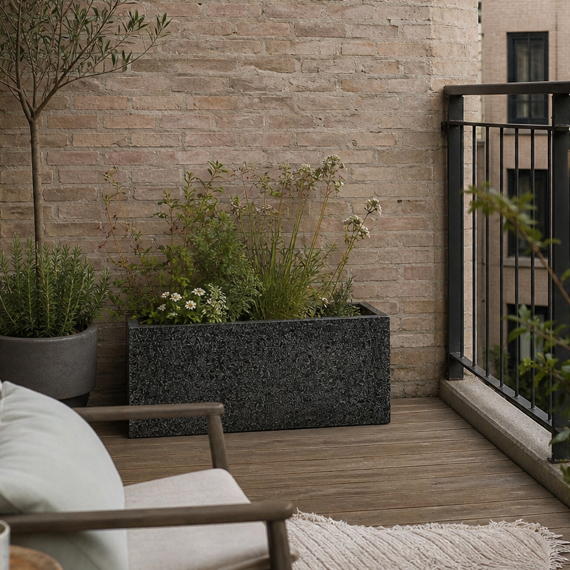 Kibo Planter Box