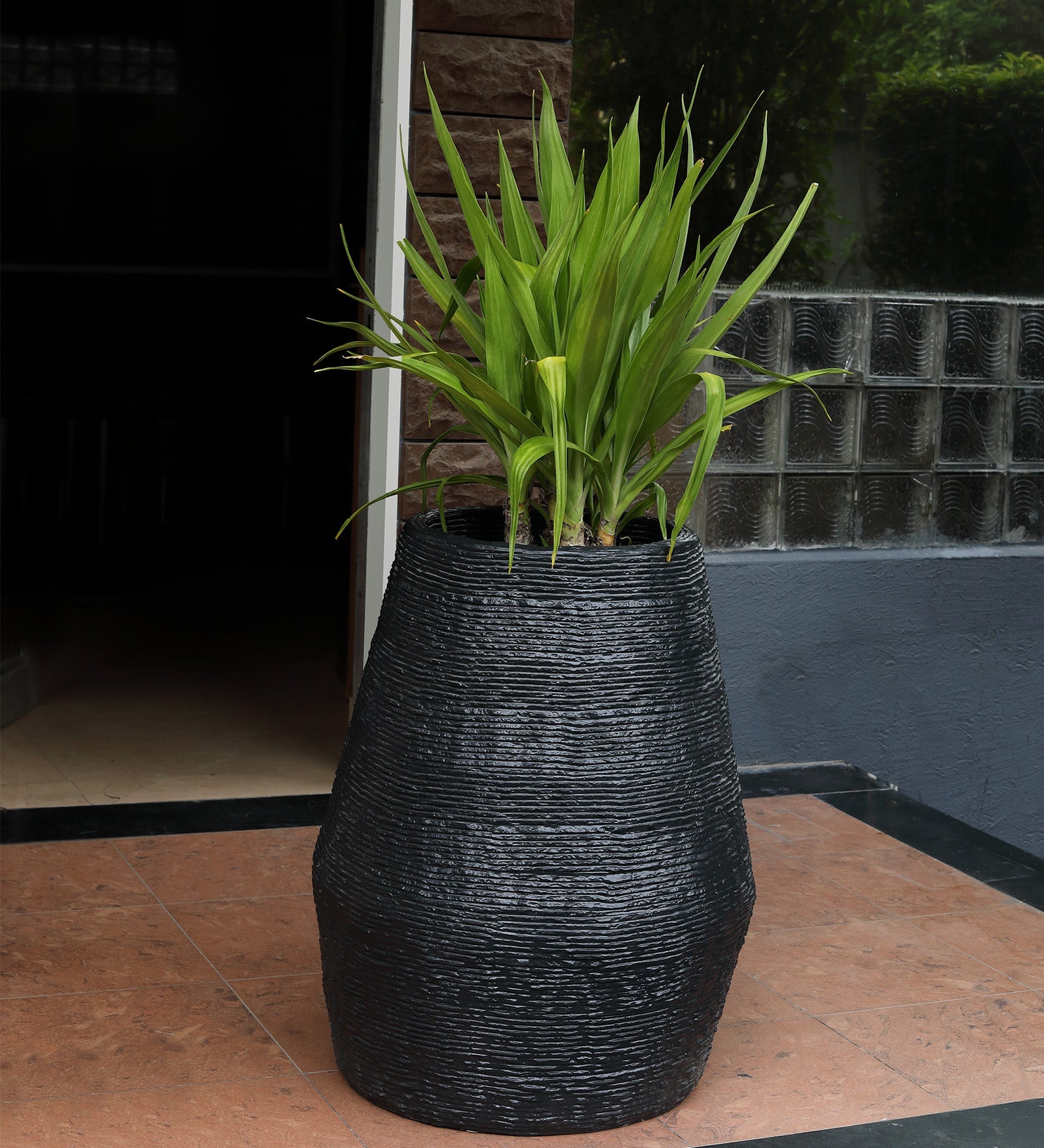 Black Kai Planter 30" - Ripples Home
