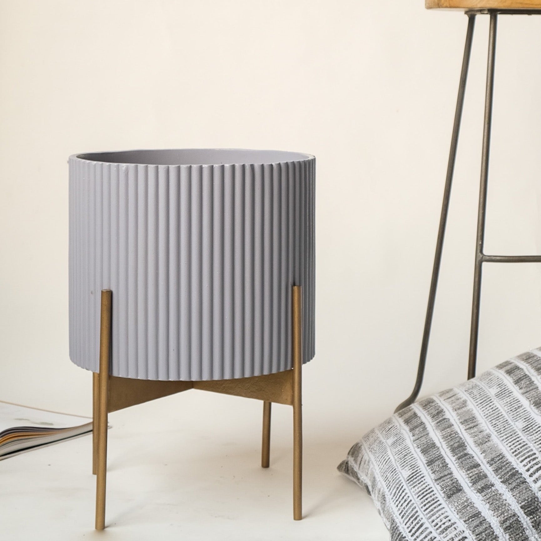 Large Midori Planter With Stand - Ripples Home