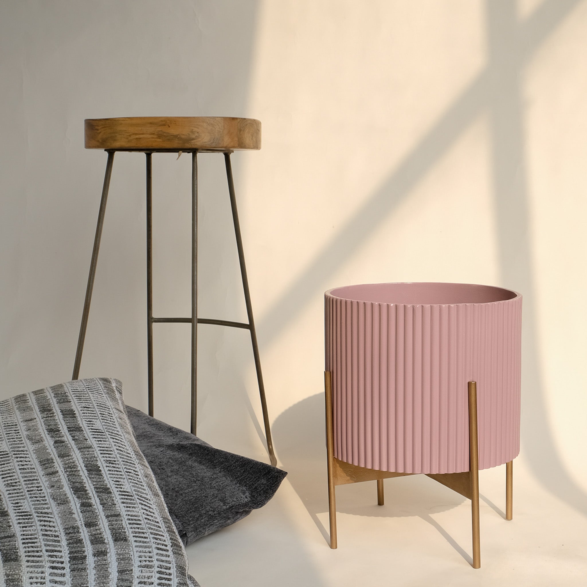 Large Midori Planter With Stand - Ripples Home