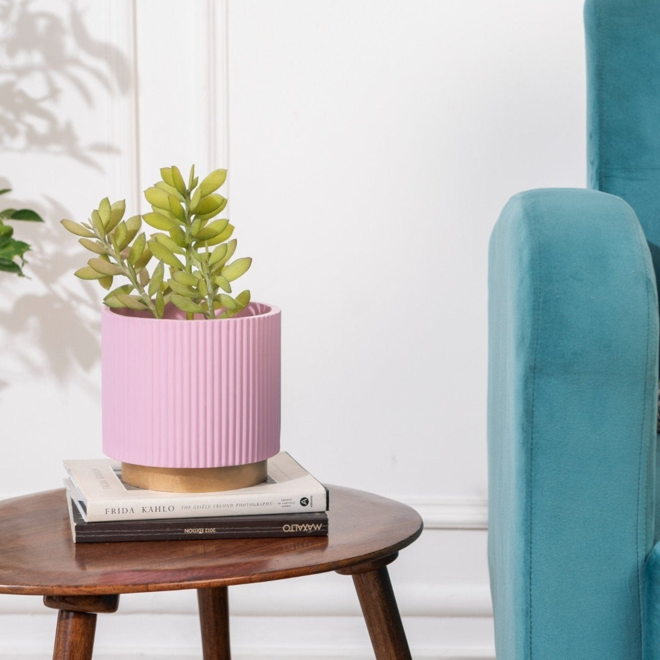Small Midori Planter With Base - Ripples Home