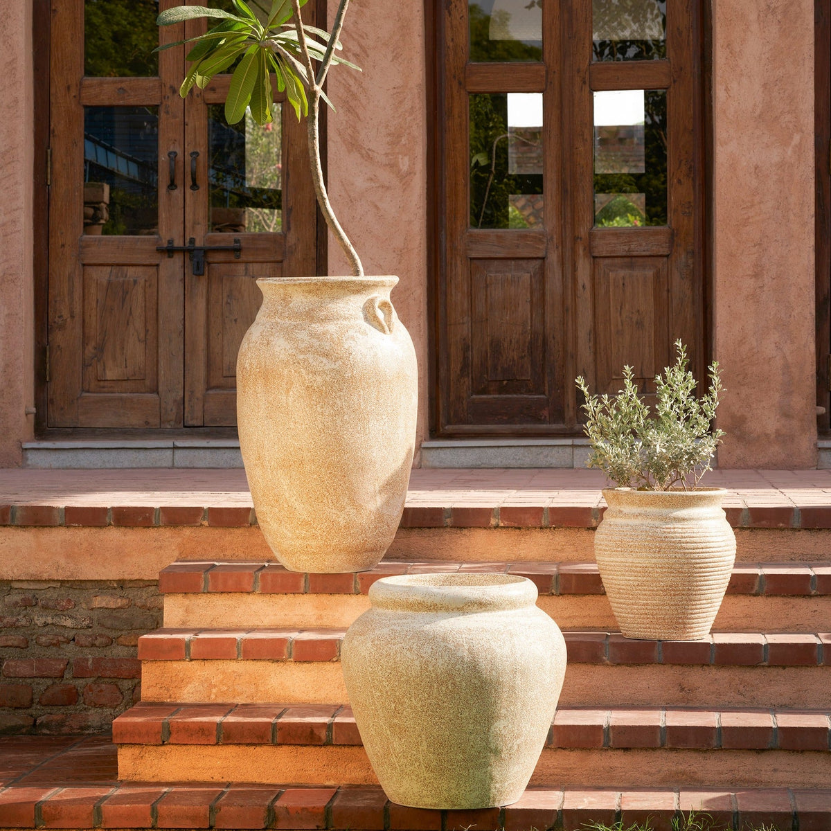 Rustic Planter Base The Italian Trio - Set of 3 Rustic Planters in Beige